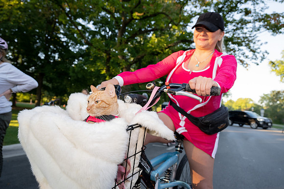 221001_VisitOakParkTourDeProviso_A0101