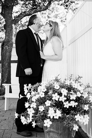 230916_MelodyFrankCelebrationsAtTheBayWED_A0084