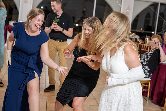 230916_MelodyFrankCelebrationsAtTheBayWED_A2140