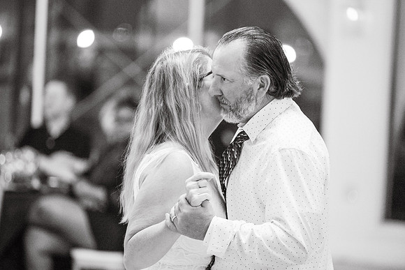 230916_MelodyFrankCelebrationsAtTheBayWED_A1783