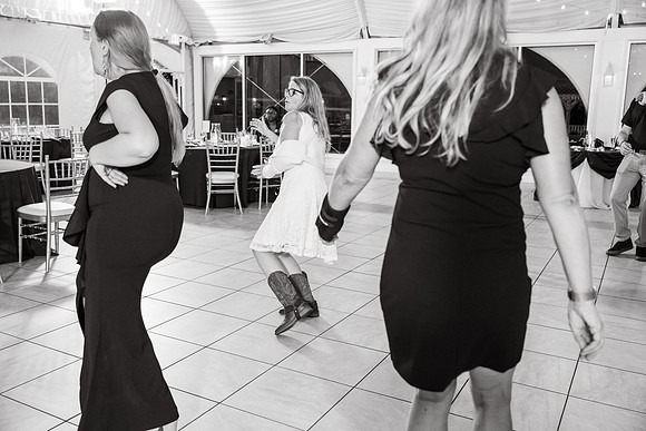 230916_MelodyFrankCelebrationsAtTheBayWED_A2632