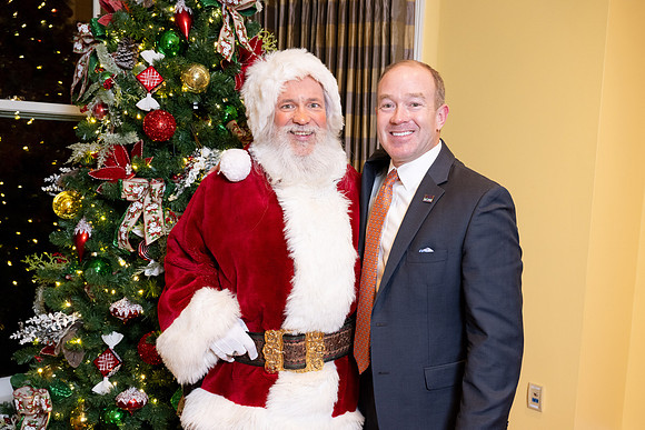 231205_CongresswomanJuliaLetlowHolidayParty_A0112