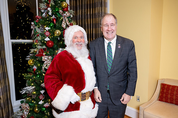 231205_CongresswomanJuliaLetlowHolidayParty_A0135