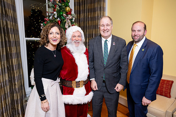 231205_CongresswomanJuliaLetlowHolidayParty_A0137