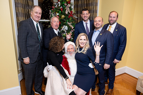 231205_CongresswomanJuliaLetlowHolidayParty_A0156