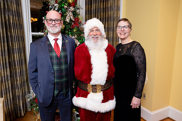 231205_CongresswomanJuliaLetlowHolidayParty_A0246