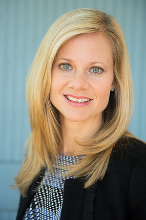 121022_LeslieShellerHomeHeadshot_A0378